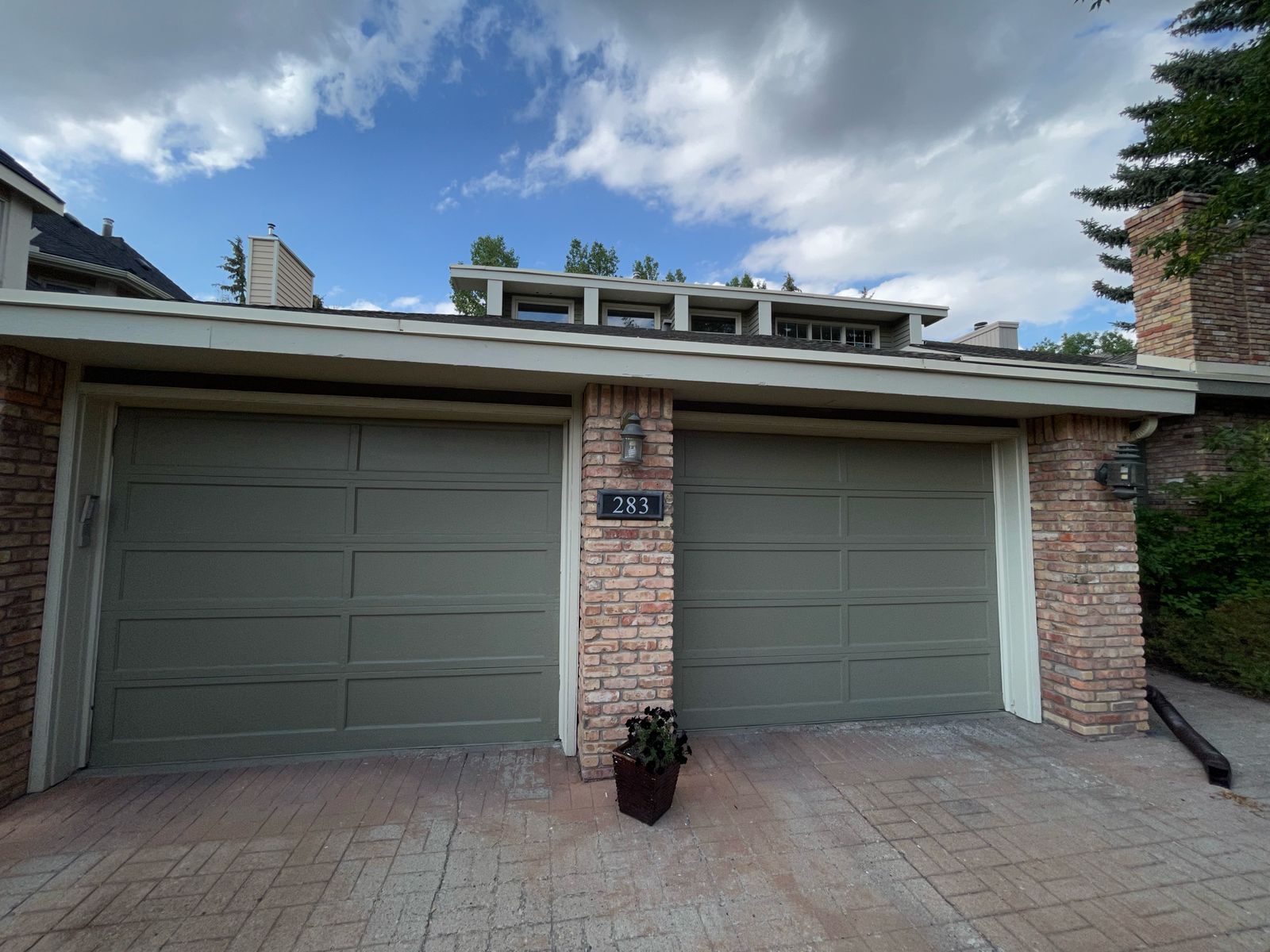 Same garage door smooth and repainted grey