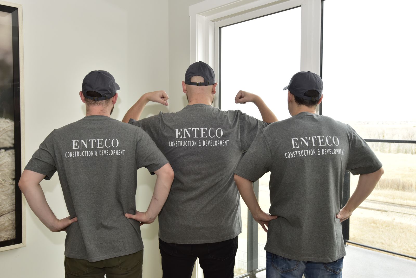 Enteco crew shirts on site